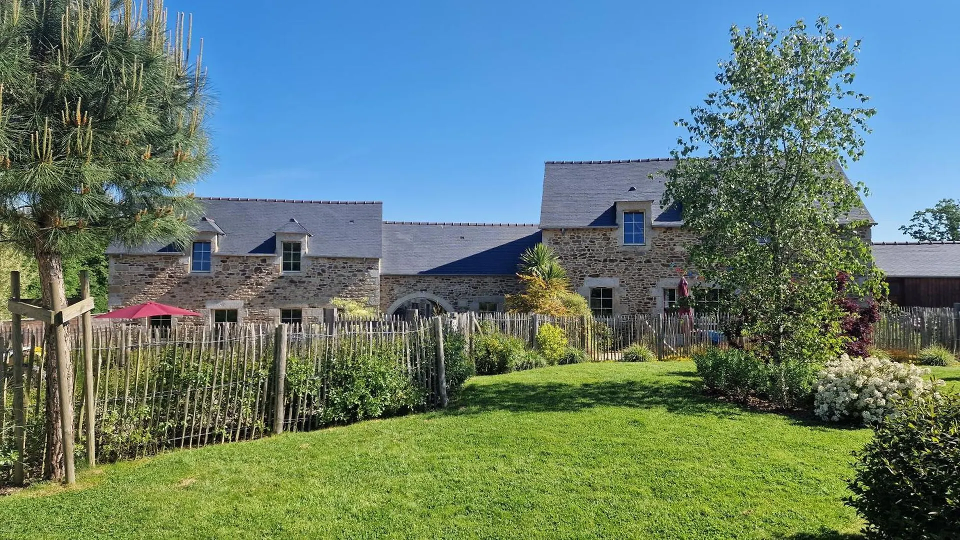Les Gites Du Haut Pin Calorguen France